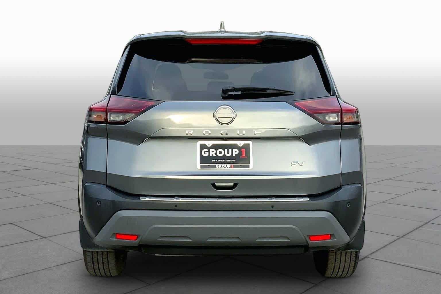Used 2023 Nissan Rogue SV FWD image 5
