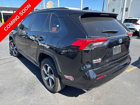 Used 2023 Toyota RAV4 SE w/ Weather & Moonroof Package AWD/4WD image 7