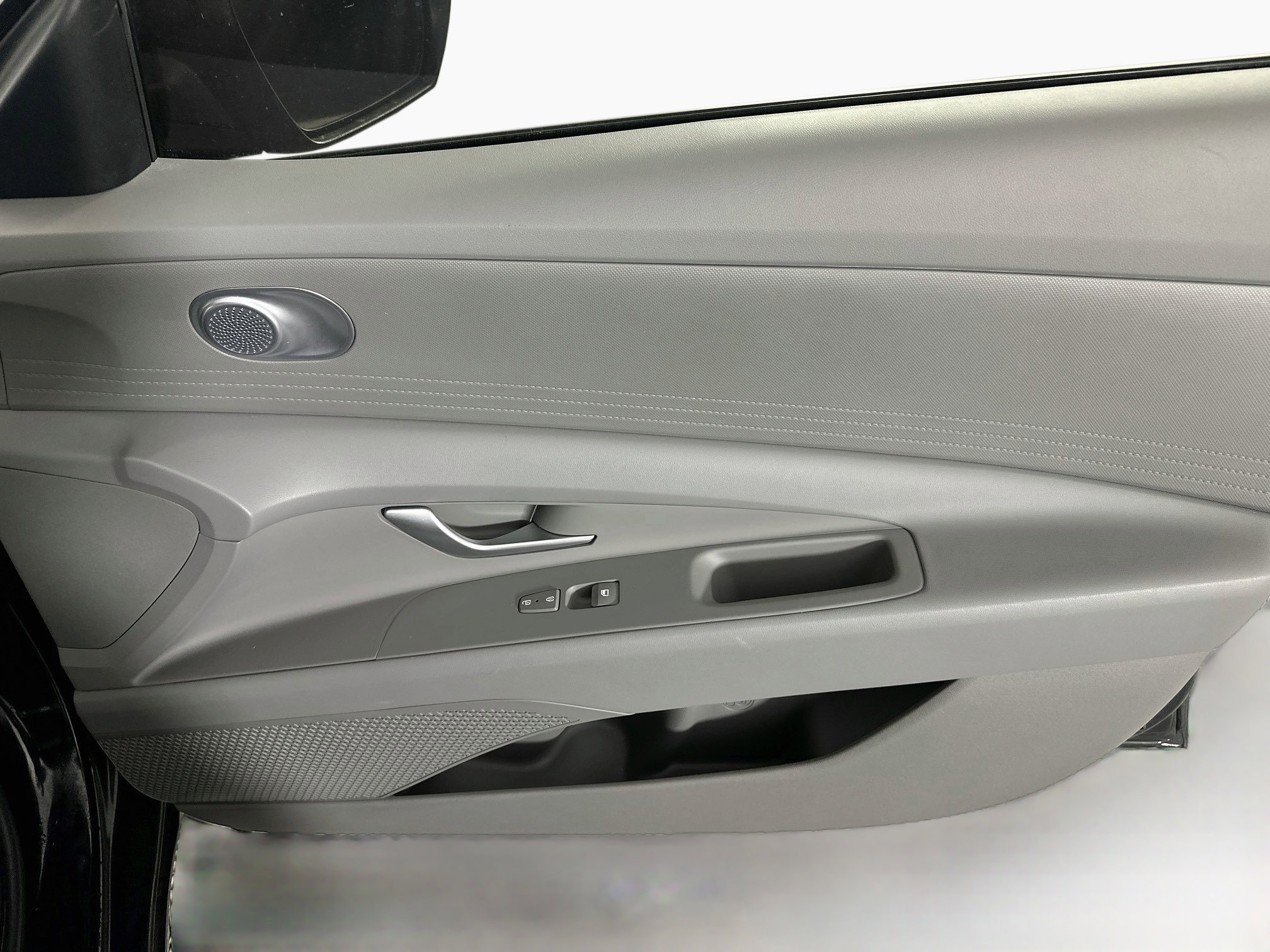 Used 2025 Hyundai Elantra Hybrid FWD image 30