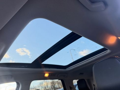 Used 2022 Nissan Pathfinder Platinum w/ Cargo Package image 34