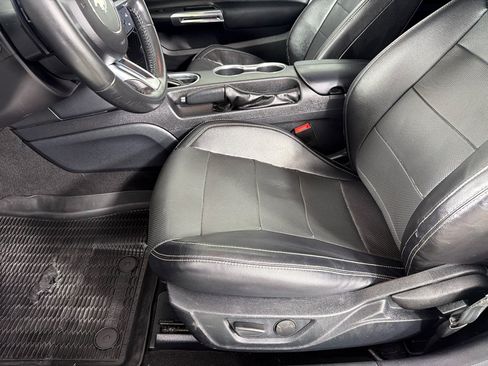 Used 2020 Ford Mustang Premium RWD image 21