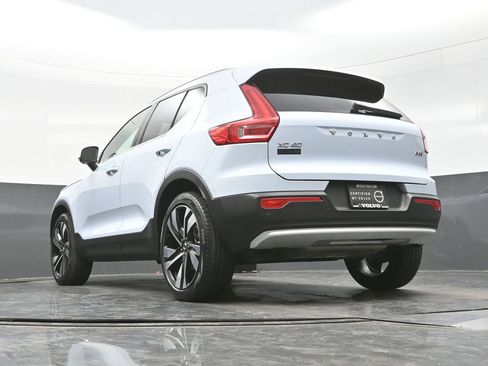 Used 2024 Volvo XC40 B5 Ultimate image 17
