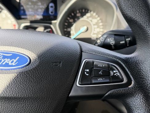 Used 2019 Ford Escape SE image 26