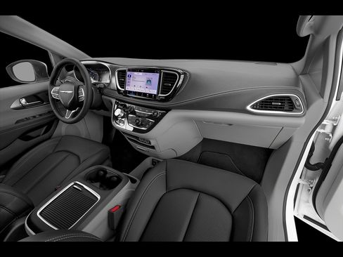 Used 2024 Chrysler Pacifica Touring-L FWD image 42