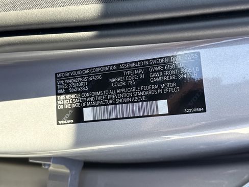 Used 2025 Volvo XC90 B6 Plus image 36