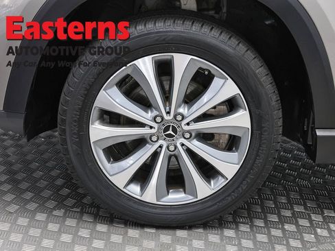 Used 2020 Mercedes-Benz GLE 350 w/ Premium Package image 32