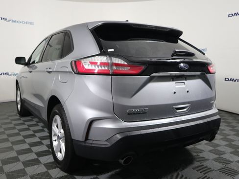 Used 2020 Ford Edge SE FWD image 9