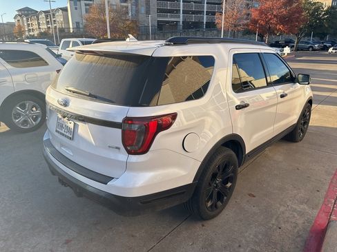Used 2019 Ford Explorer Sport image 4