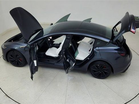 Used 2025 Tesla Model 3 Performance image 88