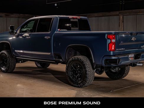 Used 2024 Chevrolet Silverado 2500 High Country AWD/4WD image 7