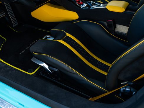 Used 2023 Lamborghini Huracan Tecnica RWD image 26