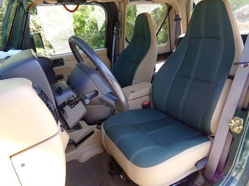 Used 2000 Jeep Wrangler Sahara image 30