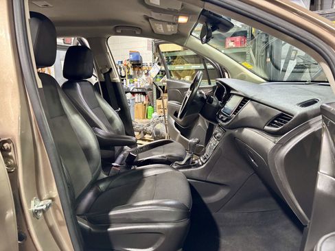 Used 2018 Buick Encore Preferred image 7