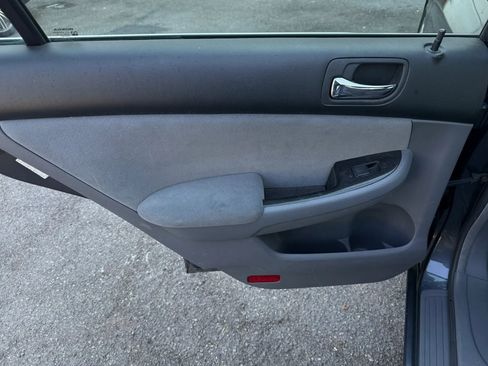Used 2007 Honda Accord SE image 21