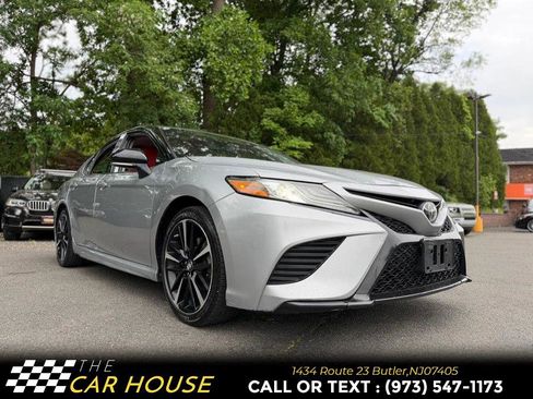 Used 2019 Toyota Camry XSE FWD image 10