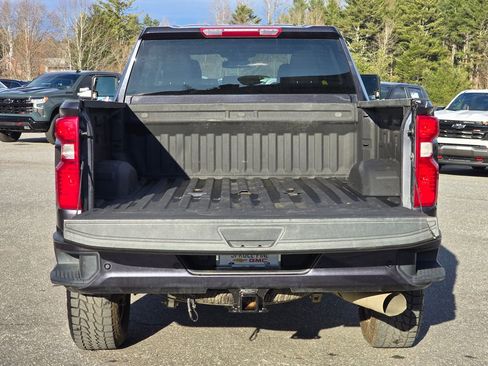 Certified 2024 Chevrolet Silverado 2500 Custom w/ Custom Value Package image 12