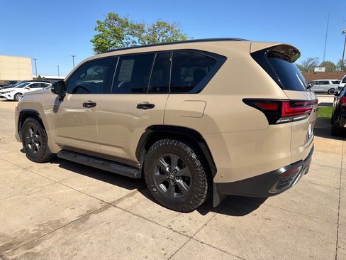 Used 2025 Lexus LX 700h Overtrail w/ Accessory Package (Z1) AWD/4WD image 3