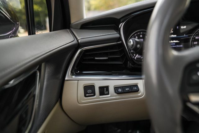 Used 2020 Cadillac XT6 Premium Luxury AWD/4WD image 29