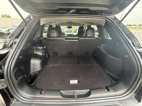 Used 2015 Jeep Cherokee Limited AWD/4WD image 12