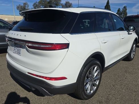 Used 2022 Lincoln Corsair FWD w/ Premium Package image 2