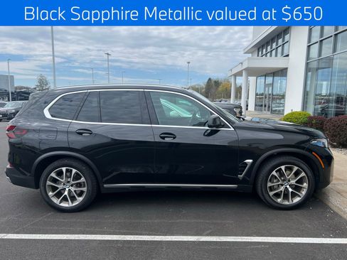 Used 2024 BMW X5 xDrive40i w/ Premium Package image 5