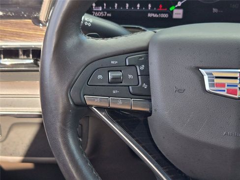 Used 2021 Cadillac Escalade Premium Luxury RWD image 26