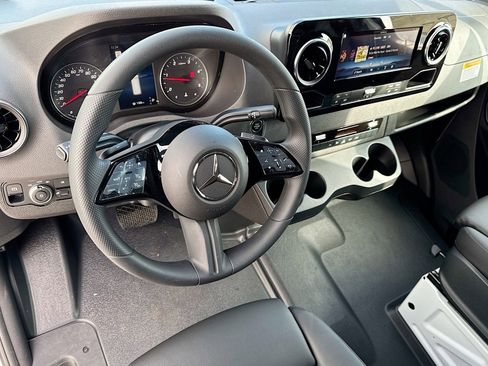 New 2026 Mercedes-Benz Sprinter 2500 image 9