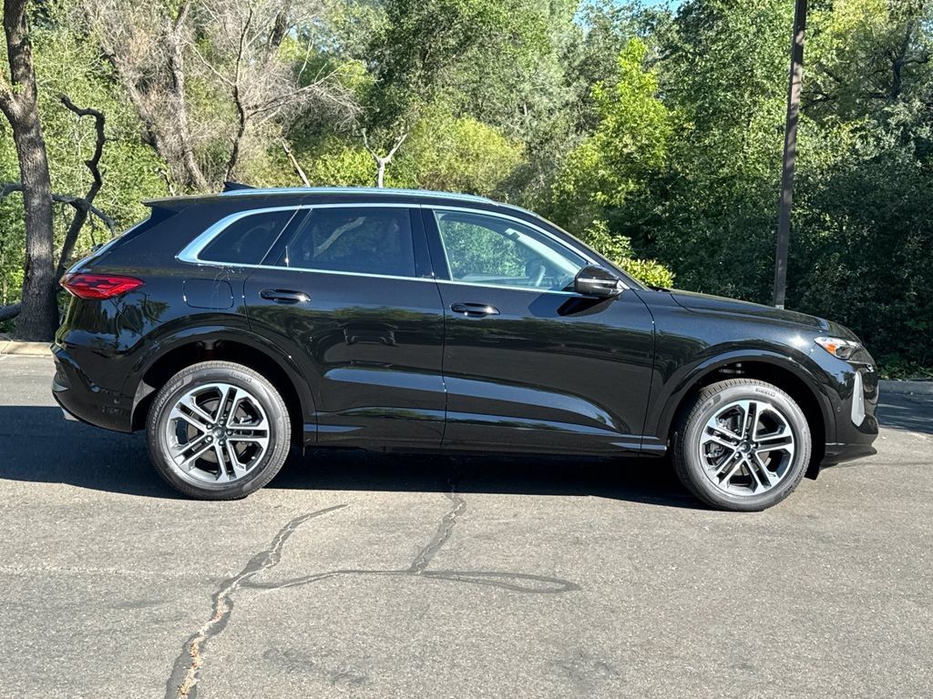 New 2026 Audi Q5 Premium AWD/4WD image 4