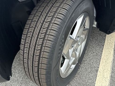 Certified 2025 Hyundai Kona SE AWD/4WD image 40