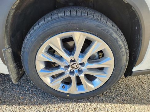 Used 2021 Toyota Highlander Limited image 21