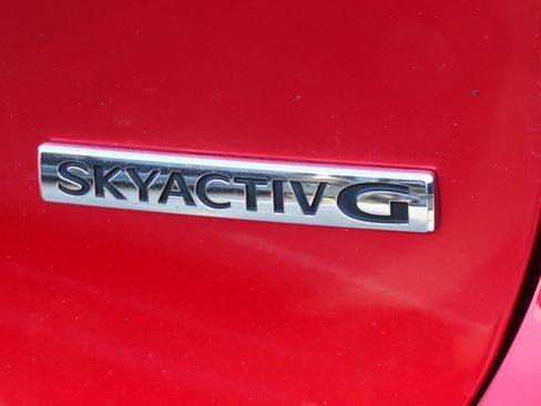 Used 2019 MAZDA MAZDA3 Hatchback w/ Premium Package image 15