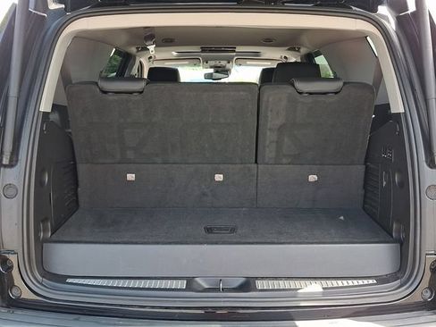 Used 2019 GMC Yukon Denali w/ Denali Ultimate Package AWD/4WD image 28