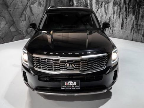 Used 2021 Kia Telluride EX image 17