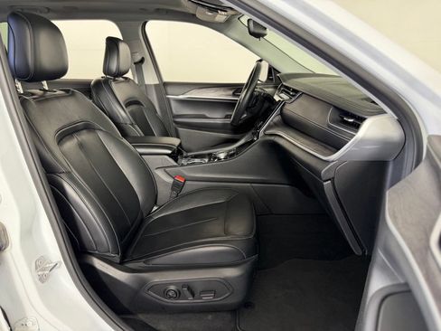 Used 2021 Jeep Grand Cherokee L Limited AWD/4WD image 46