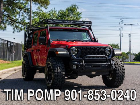 Used 2024 Jeep Wrangler Unlimited Sport AWD/4WD image 3