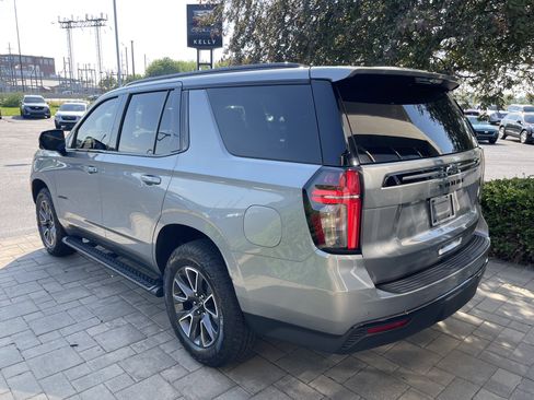 Used 2023 Chevrolet Tahoe Z71 w/ Luxury Package AWD/4WD image 5