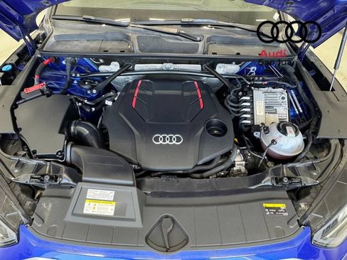 Used 2022 Audi SQ5 Premium Plus w/ Premium Plus Package AWD/4WD image 9