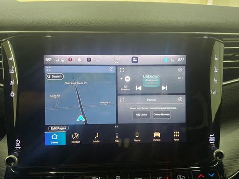 Used 2024 Jeep Wagoneer Series II AWD/4WD image 7