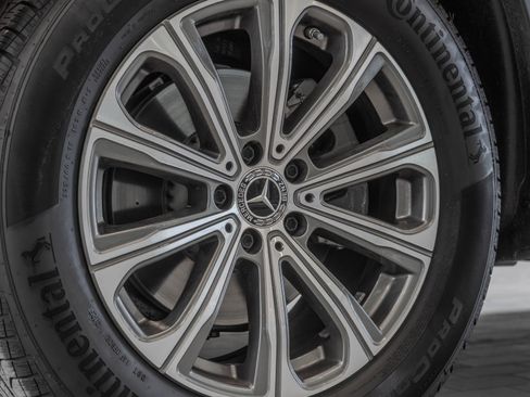 Used 2026 Mercedes-Benz GLC 300 4MATIC image 31