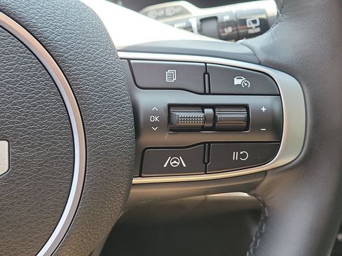 Certified 2023 Kia Sportage EX FWD image 10