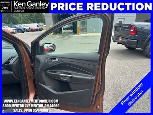 Used 2017 Ford Escape SE FWD image 24