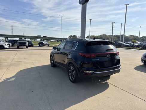 Used 2022 Kia Sportage EX w/ EX Technology Package image 16