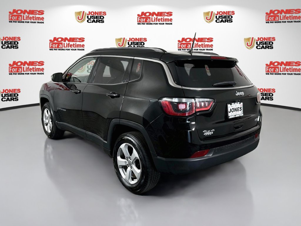 Used 2018 Jeep Compass Latitude AWD/4WD image 2