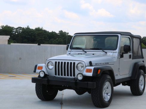 Used 2003 Jeep Wrangler Rubicon AWD/4WD image 3