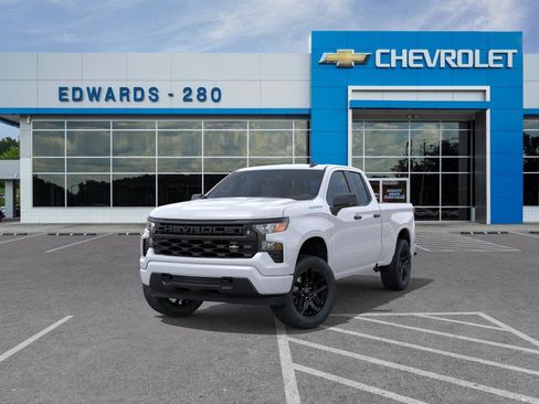 New 2026 Chevrolet Silverado 1500 Custom RWD image 8