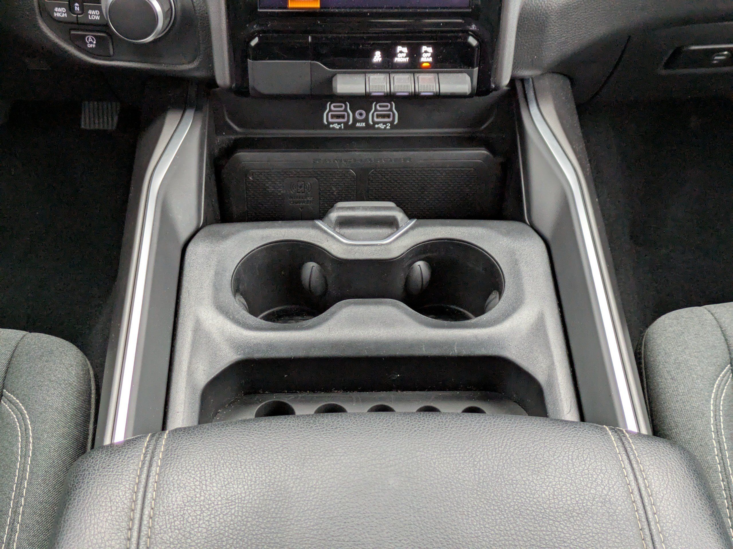 Used 2025 RAM 1500 Big Horn AWD/4WD image 17