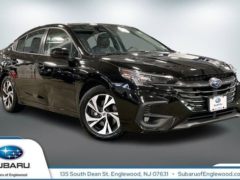 Used 2024 Subaru Legacy Premium image 1