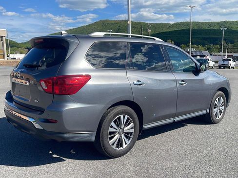 Used 2019 Nissan Pathfinder SV FWD image 41