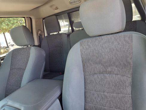 Used 2017 RAM 1500 Big Horn RWD image 15