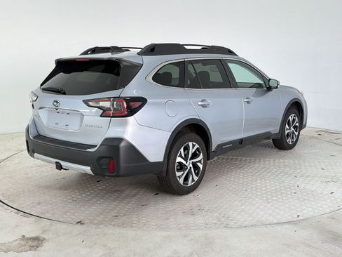 Used 2022 Subaru Outback Limited XT w/ Popular Package #2 AWD/4WD image 9